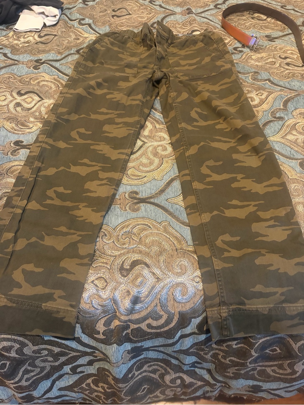 Camo Wide-Leg Pants — Olive & Khaki American Eagle